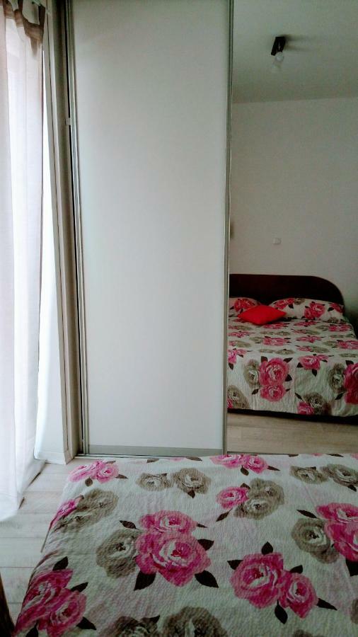 Apartment Davorka Макарска Екстериор снимка